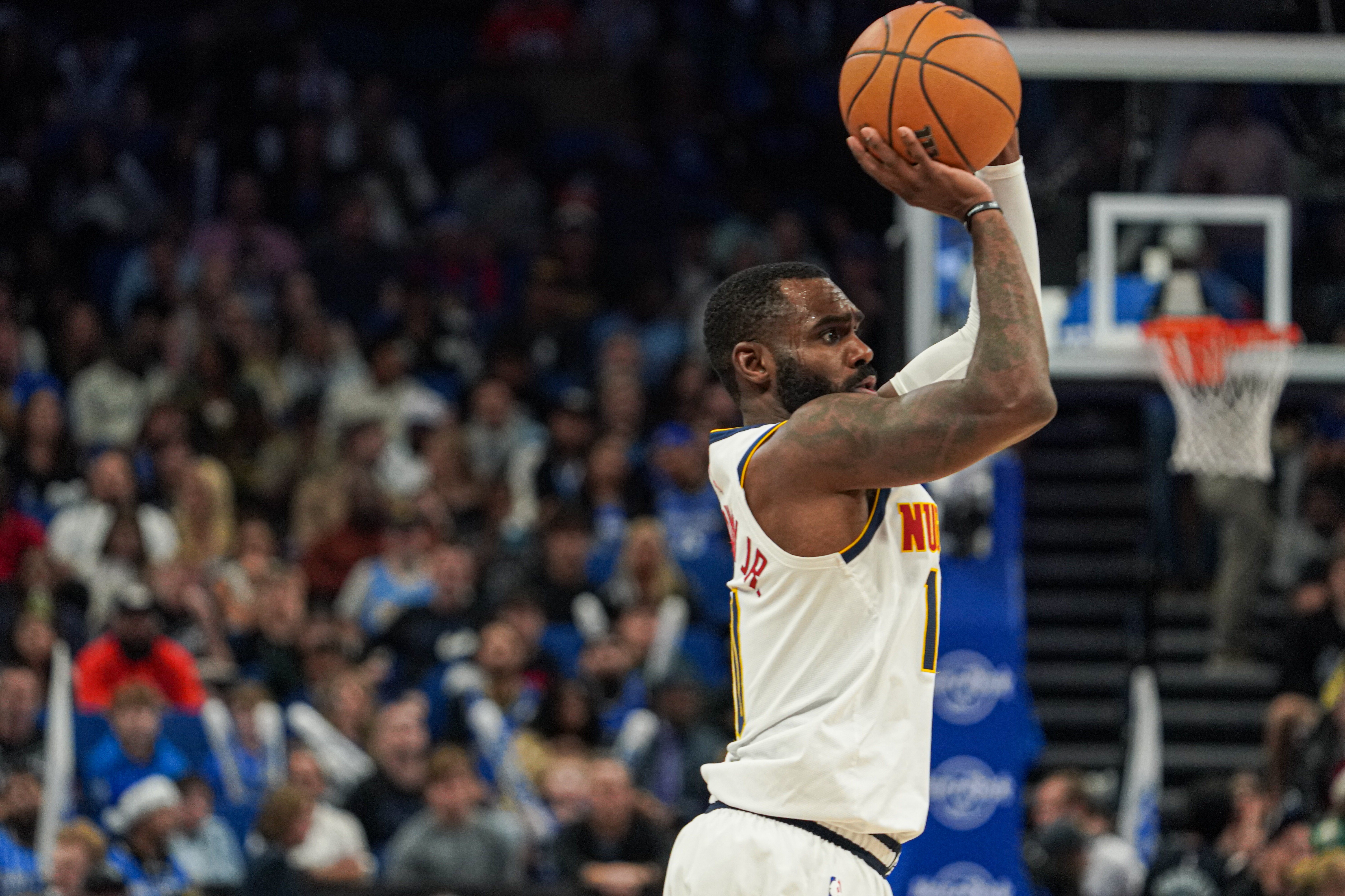 开云棋牌-下半场拿到15分！小哈达威14中5拿到17分4板2助